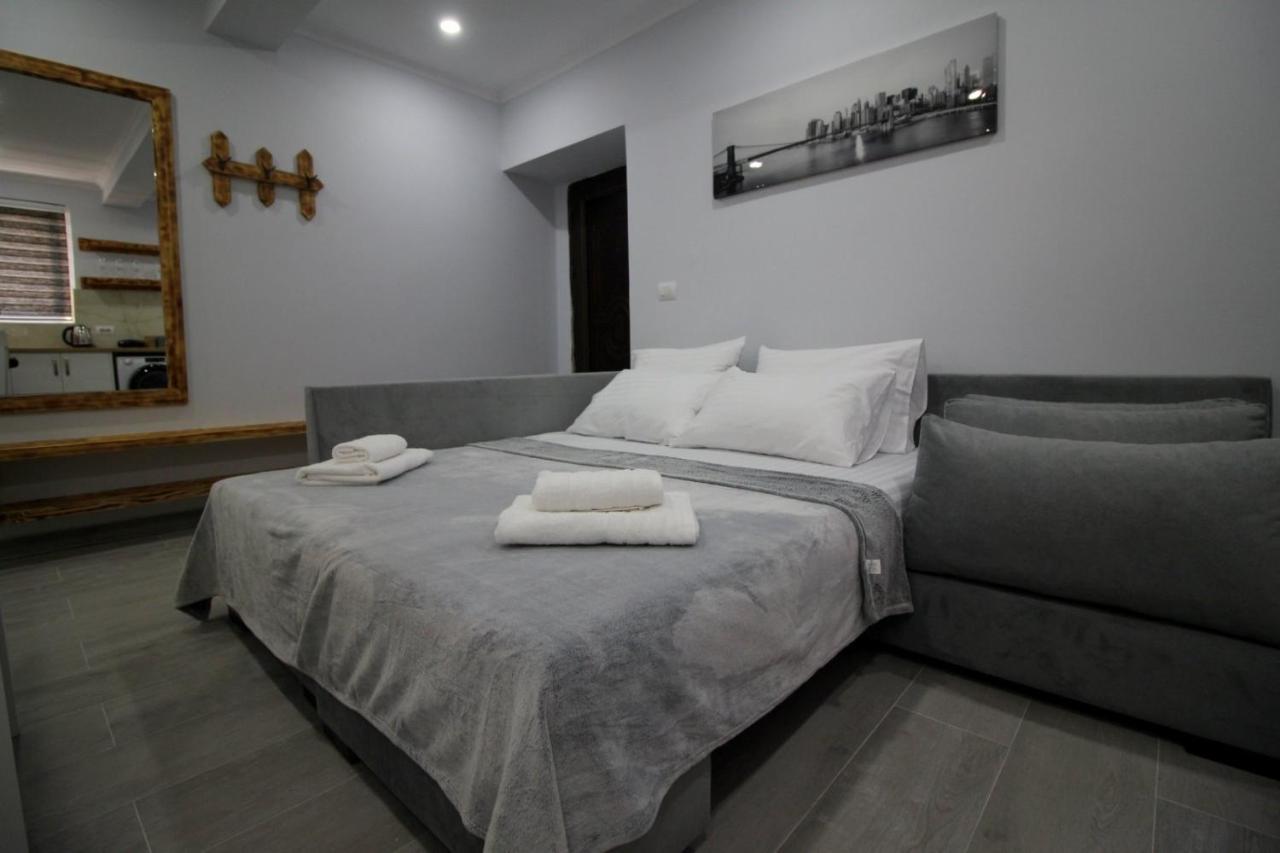 J&M Luxury Apartments Saranda ภายนอก รูปภาพ