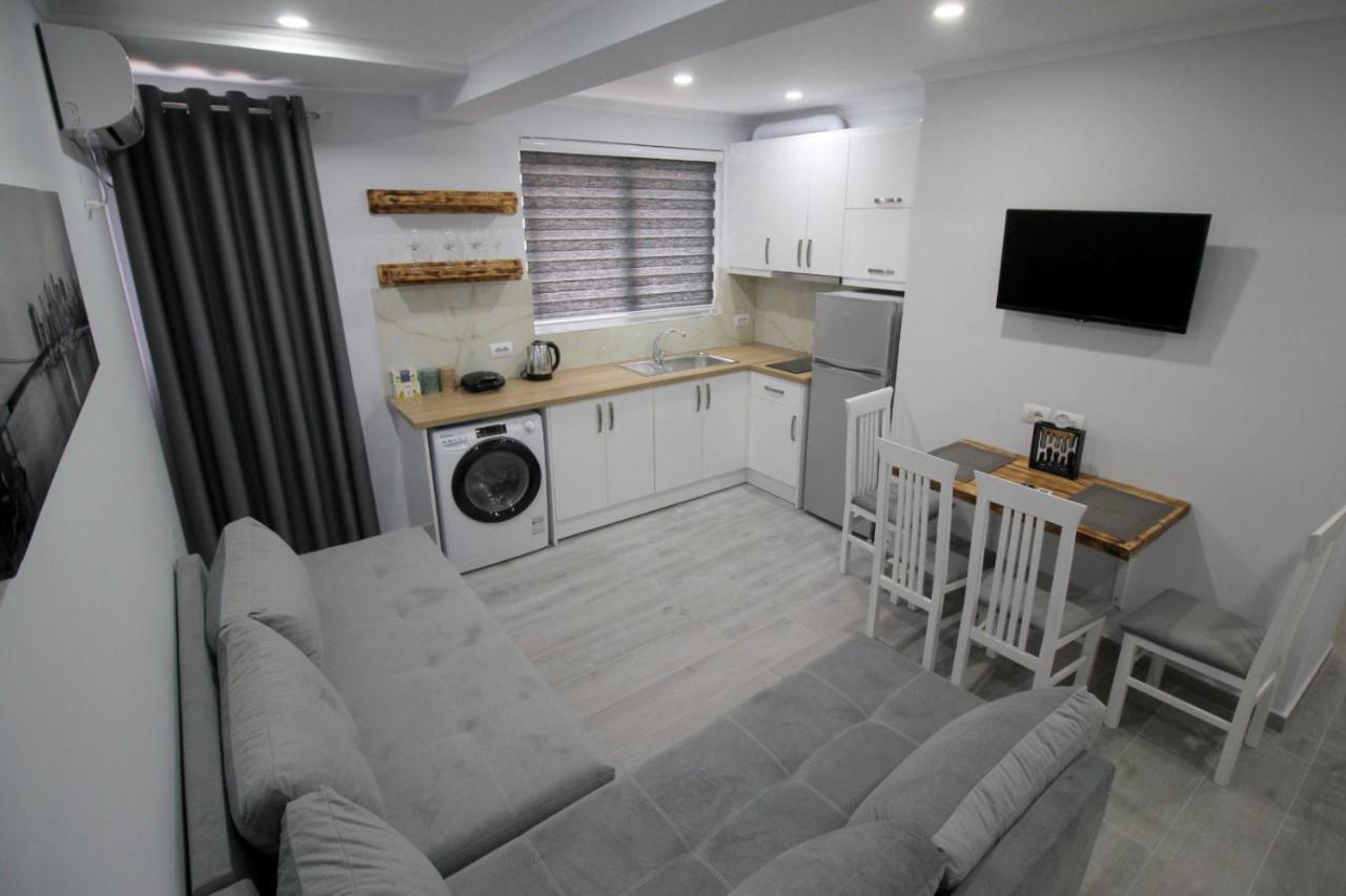 J&M Luxury Apartments Saranda ภายนอก รูปภาพ