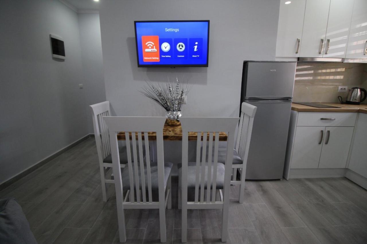 J&M Luxury Apartments Saranda ภายนอก รูปภาพ